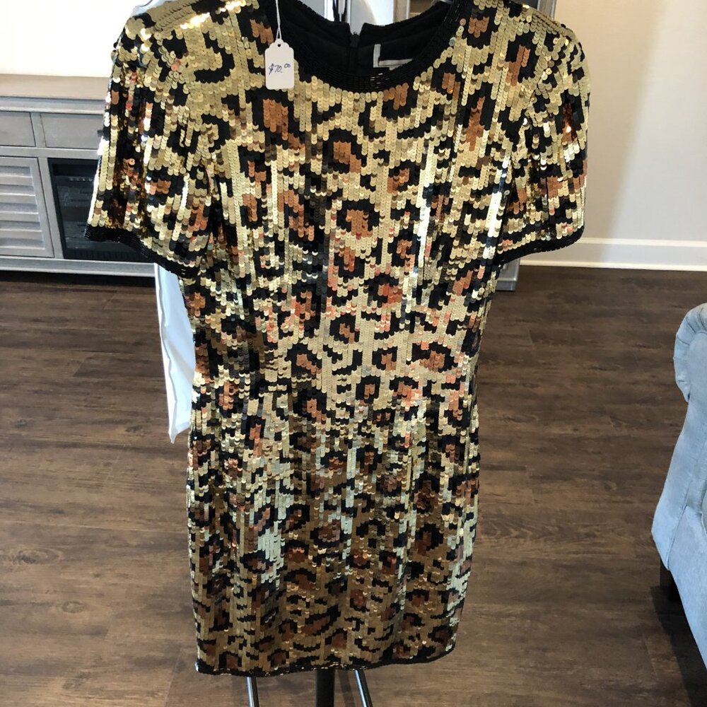 DRESS SIZE 4 - Picture 5 of 6